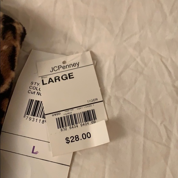 Cheetah Print Vest - Picture 3 of 5